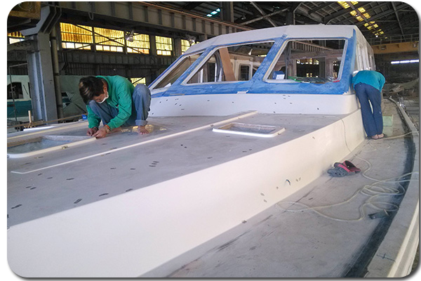 Hunt80_deck_fairing